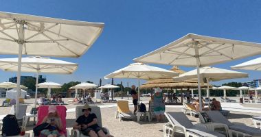 Soare din plin, dar șezlonguri goale! Vacanțele pe litoralul românesc au devenit un lux - 2