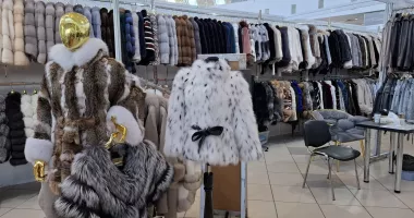 Primăvara începe cu stil la Târgul TINIMTEX. Doar 10 producători au venit cu oferte speciale - 2