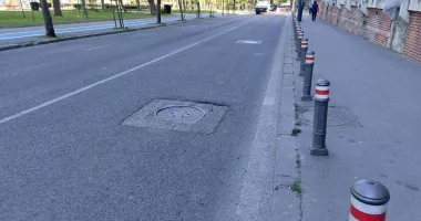 Strada Mircea cel Bătrân, test zilnic pentru nervii șoferilor. „Dacă nu ești atent, îți rupi mașina” - 2