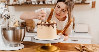 De la pasiune la evaziune! Cum afectează prăjiturile făcute în apartament cofetăriile constănțene - 2