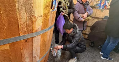 Paradoxul Bobotezei 2026! Vreme de primăvară, dar participare sub așteptări - 4