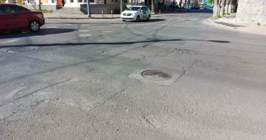 Strada Mircea cel Bătrân, test zilnic pentru nervii șoferilor. „Dacă nu ești atent, îți rupi mașina” - 5