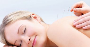 Stire din Sănătate : Acupunctura, aliatul principal împotriva afecțiunilor reumatismale