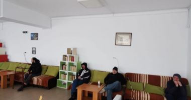 Refugiu în fața iernii. Adăpostul „Sfânta Filofteia“ oferă o a doua șansă celor necăjiți - 2