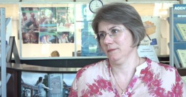 Stire din Social : Sprijin pentru startul în carieră. 2.000 de lei pentru absolvenții promoției 2025