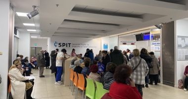 Cozi interminabile la ghișeele SPIT, de teama amenzilor. "Nu vom prelungi niciun termen" - 2