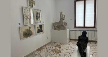 Lucrările fiicei lui Ion Jalea, expuse la Constanţa. "Este foarte greu când ai un părinte care are un nume" - 2