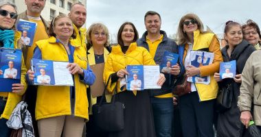 Pregătiri pentru campania electorală. Cum se promovează partidele, la Constanța - 3