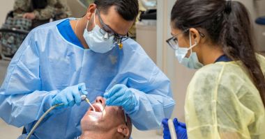 Concurență la Colegiul Medicilor Dentişti din Constanţa. Va mai câștiga dr. Aureliana Caraiane un nou mandat? - 2