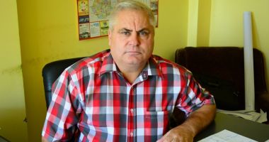Primarul din Aliman, George Nicola, este preocupat de reducerea abandonului școlar