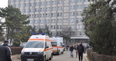 Stire din Social : Salvatori cu "arme" uzate. Parcul de ambulanțe al Constanței așteaptă reînnoirea