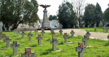 Stire din Eveniment : Eroii căzuți la datorie, fără locuri de veci! Ministerul Apărării va amenaja un cimitir militar în Constanța
