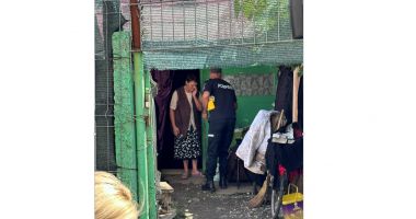 "Este jale!". Zeci de familii din Amzacea, obligate să o ia de la zero - 3