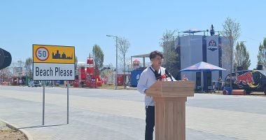 Stire din Social : Festivalul „Beach, Please!” 2025 a început oficial la Costinești: cinci zile de muzică live, artiști internaționali și o atmosferă de neuitat