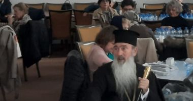 Sărbătoarea Bobotezei, în toiul pregătirilor. Zeci de voluntari lucrează la Catedrala Arhiepiscopală - 2