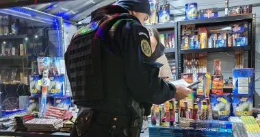Standurile de artificii, la control! Riscați ani de închisoare dacă dețineți articole ilegale - 2