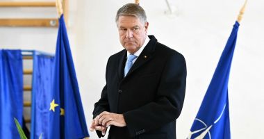 Stire din Politică-Administrație : Klaus Iohannis, la mâna partidelor! Va fi președintele suspendat din funcție?