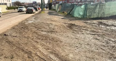 Noroi până la gleznă și gropi pe strada Baba Novac. „Bătaie de joc pe banii noștri!” - 3