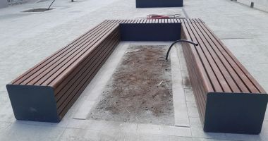 Au apărut băncuțele pe strada Ștefan cel Mare. Locuitorii așteaptă spațiul verde! - 3