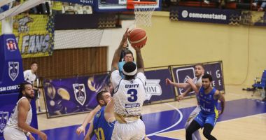Stire din Sport : Victorii pentru echipele de baschet ale celor de la CSM Constanţa