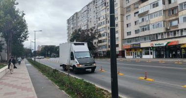 Tupeu sau nesimțire? Constănțenii transformă benzile de autobuz în scurtături - 3