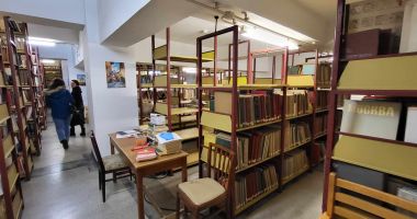 Stire din Social : Clădirea Bibliotecii Judeţene Constanţa reclamă urgente investiții. Lift defect, acoperiș franjuri, toalete comuniste