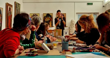Stire din Cultură-Educație : Bijuterii handmade născute din natură, la Muzeul de Artă Constanța