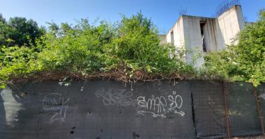Catedrala Eroilor din Constanța, în paragină. Nici urmă de lucrări, doar miros de nepăsare! - 3