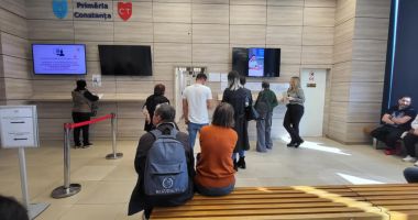 Stire din Social : Buletin cu cip, bun de nimic. Constănțenii descoperă inutilitatea noilor acte electronice