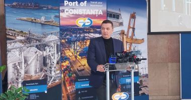 Stire din Economie : Ministrul Sorin Grindeanu a luat pulsul Portului Constanța după scandalul șpăgilor! "Toţi cei vinovaţi vor fi daţi afară!"