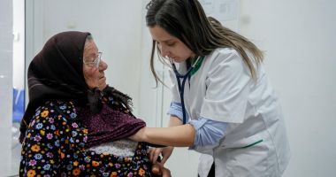 Stire din Social : Medicii de familie constănţeni fug cât îi ţin picioarele de mediul rural