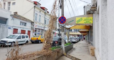 Cablurile căzute pe străzile din oraș dau bătăi de cap constănțenilor - 2