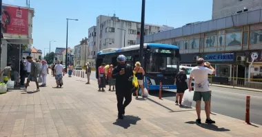 Constănțenii, revoltați de întârzierile autobuzelor pe caniculă: „Ne topim în stații! - 4