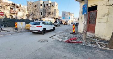 Șoferii din Constanța au nervii întinși la maxim! "Ne-au disperat cu aceste capace de canalizare" - 2