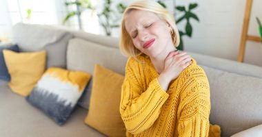 Stire din Sănătate : Dureri în articulații? Capsulita, inflamația care vă limitează mișcările