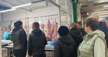 Stire din Social : Marea îngrămădeală la mielul de Paște! „Nu se compară cu ce găsești în supermarket”