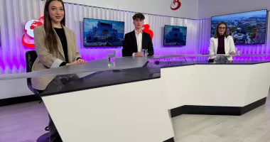 Stire din Cultură-Educație : Elevi din Constanța, autori ai unei cărți despre educația juridică a tinerilor