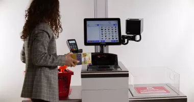 Stire din Social : Scanează una, pleacă cu zece! Dezastrul caselor de marcat self-pay din Constanța