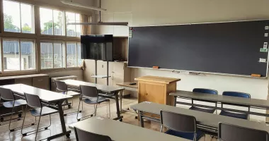 Stire din Cultură-Educație : "Ce atâta școală?”. Elevii din Constanța și-au început singuri vacanța, spre revolta profesorilor