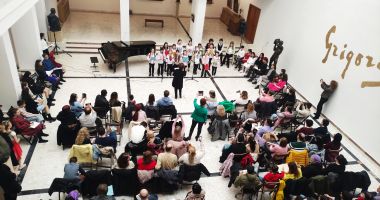 Stire din Cultură-Educație : Cursanții Centrului Cultural "Teodor T. Burada" oferă mărțișoare muzicale în acest weekend