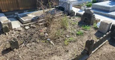 Memoria răposaților, batjocorită! Mii de morminte abandonate în Cimitirul Central din Constanța - 4