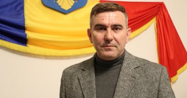 Stire din Politică-Administrație : Alarmat de factura la curent, edilul din Murfatlar intenționează construirea unui parc fotovoltaic
