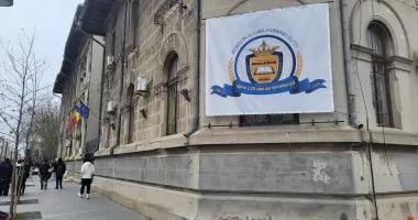 130 de ani de „Mircea”. În timp ce elevii strălucesc la olimpiade, absolvenții sunt chemați „acasă”