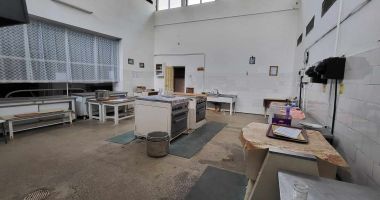 Promisiuni că Liceul "Tomis" va fi reabilitat după nouă decenii! "Ne-am săturat de mucegai şi degradare!" - 5