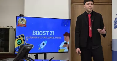 Stire din Cultură-Educație : Elevul Tudor Dumitrescu, premiat la concursul „Made for Europe“