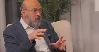 Stire din Cultură-Educație : Club SNC. „Eroziunea dragostei” – conferință despre relațiile moderne, cu Virgiliu Gheorghe