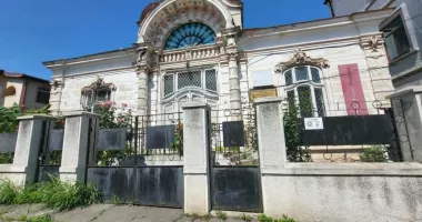 Ce se întâmplă cu Vila „Constantinidi”? După avizul pentru lucrări, apar și oameni dispuși să o salveze - 2