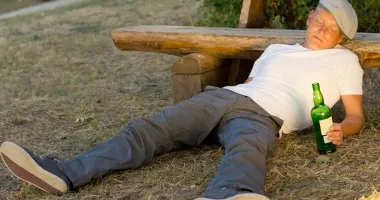 Mamaia și Tăbăcărie, în topul zonelor unde se consumă ilegal alcool. Poliția Locală a intrat pe fir