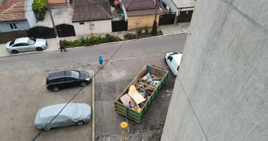 Drama celor 18 familii rămase fără casă, în urma incendiului de la mansarda din Constanța. „Sunt inundații până la subsol” - 3