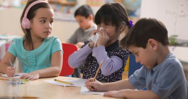 Stire din Social : Eterna vrajbă a mămicilor constănțene. "Cum să aduci copilul bolnav în colectivitate?"